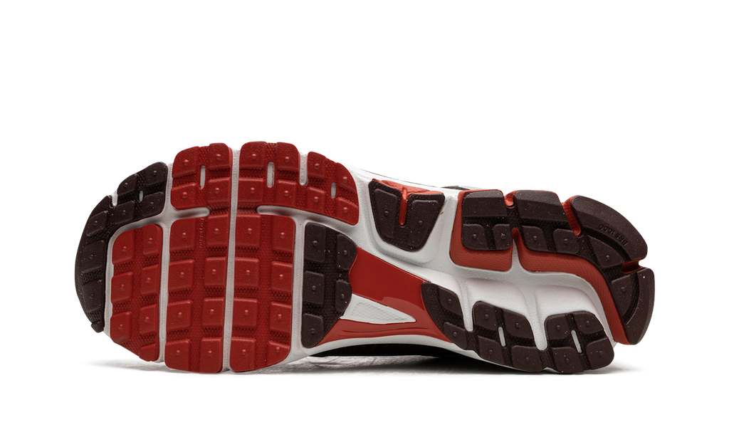 Nike Zoom Vomero 5 'Mystic Red' (W)