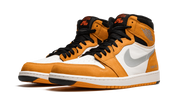 Air Jordan 1 High Element Gore-Tex Light Curry 3