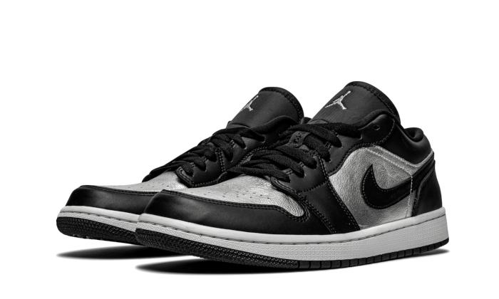 Air Jordan 1 Low Se Black Metallic Silver 2