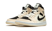 Air Jordan 1 Mid Barely Orange