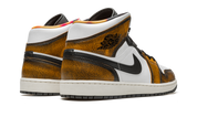 Air Jordan 1 Mid Se Orange Wear-Away