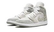 Air Jordan 1 Mid SE Particle Grey (W) 3