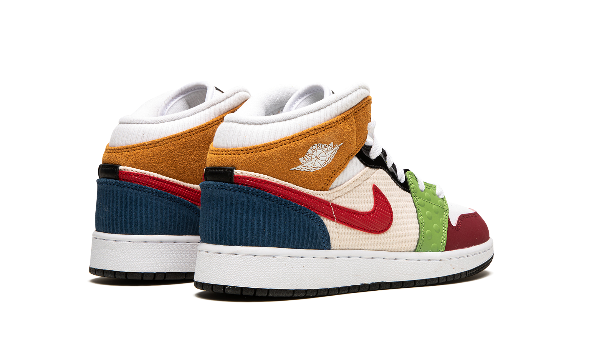 Air Jordan 1 Mid SE Patchwork (GS) 4