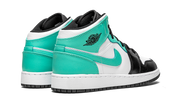 Air Jordan 1 Mid Tropical Twist Igloo (GS) 4