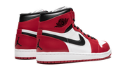 Air Jordan 1 Retro High Chicago 4