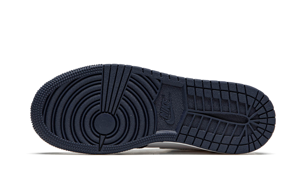 Air Jordan 1 Retro High CO Japan Midnight Navy (GS) 6
