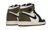 Air Jordan 1 Retro High Dark Mocha (GS) 4