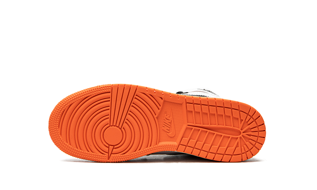 Air Jordan 1 Retro High Electro Orange (GS) 6