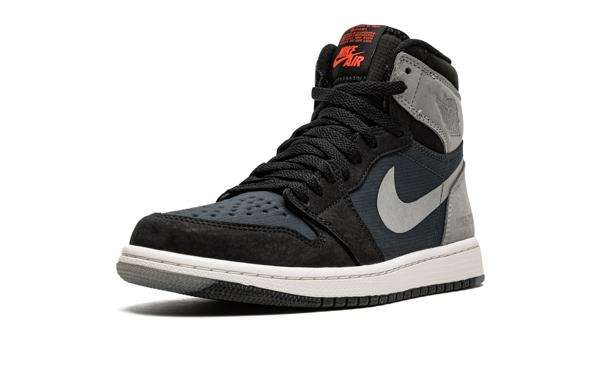 Air Jordan 1 Retro High Element Gore-Tex Black Particle Grey 5
