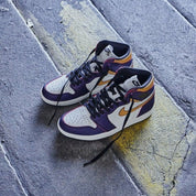 Air Jordan 1 Retro High OG Decency Nike SB Lakers 7