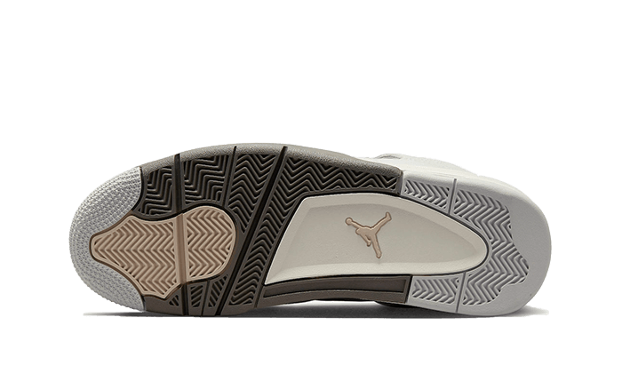Air Jordan 4 SE Craft Photon Dust 8
