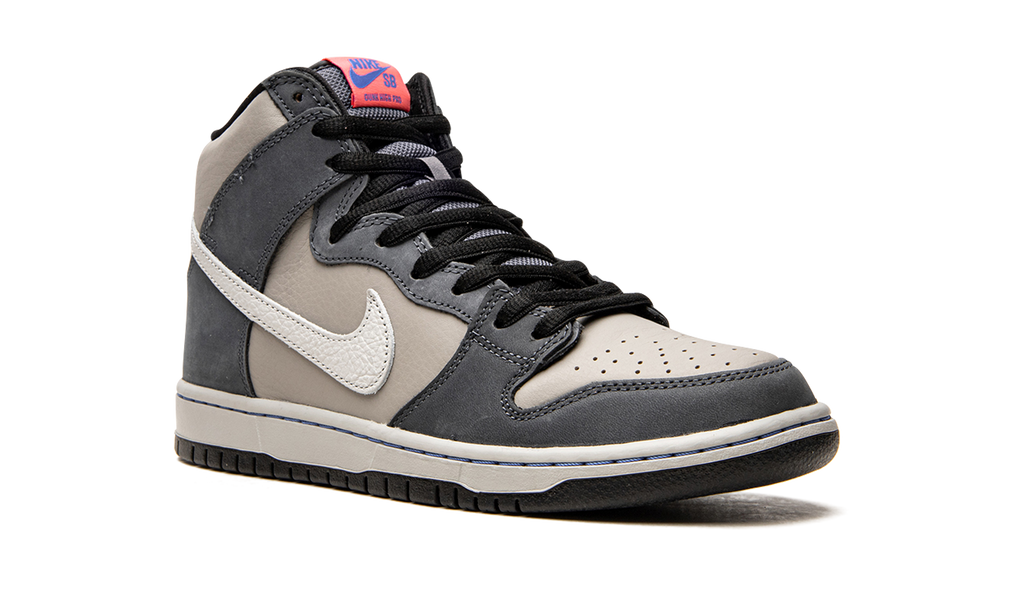 Nike SB Dunk High Medium Grey Pink