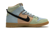 Nike SB Dunk High Spectrum