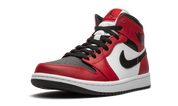 Jordan 1 Mid Chicago Toe 6