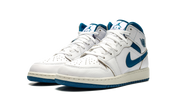 Jordan 1 Mid SE Industrial Blue (GS) 3