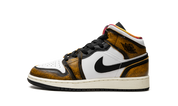 Jordan 1 Mid SE Orange Wear Away (GS) 1