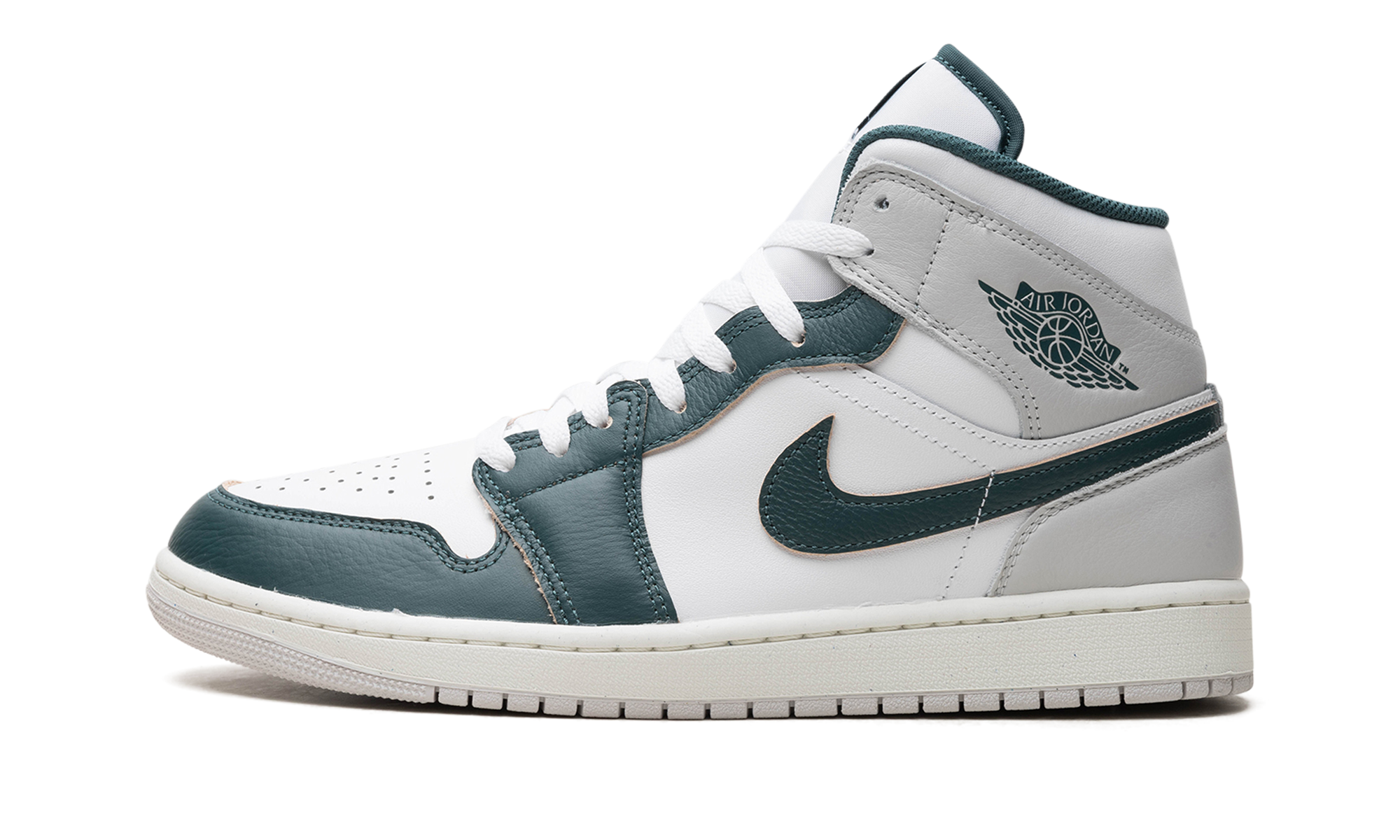 Jordan 1 Mid SE Oxidized Green 1