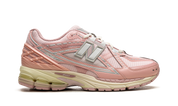 New Balance 1906R Lunar New Year Pink 7