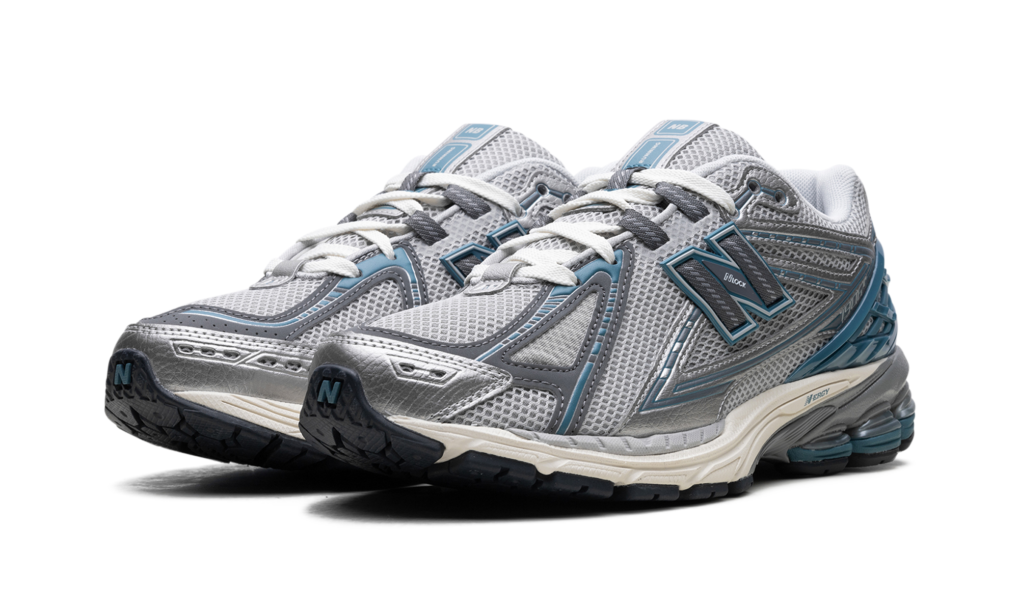 New Balance 1906R Silver Metallic Terrarium 3