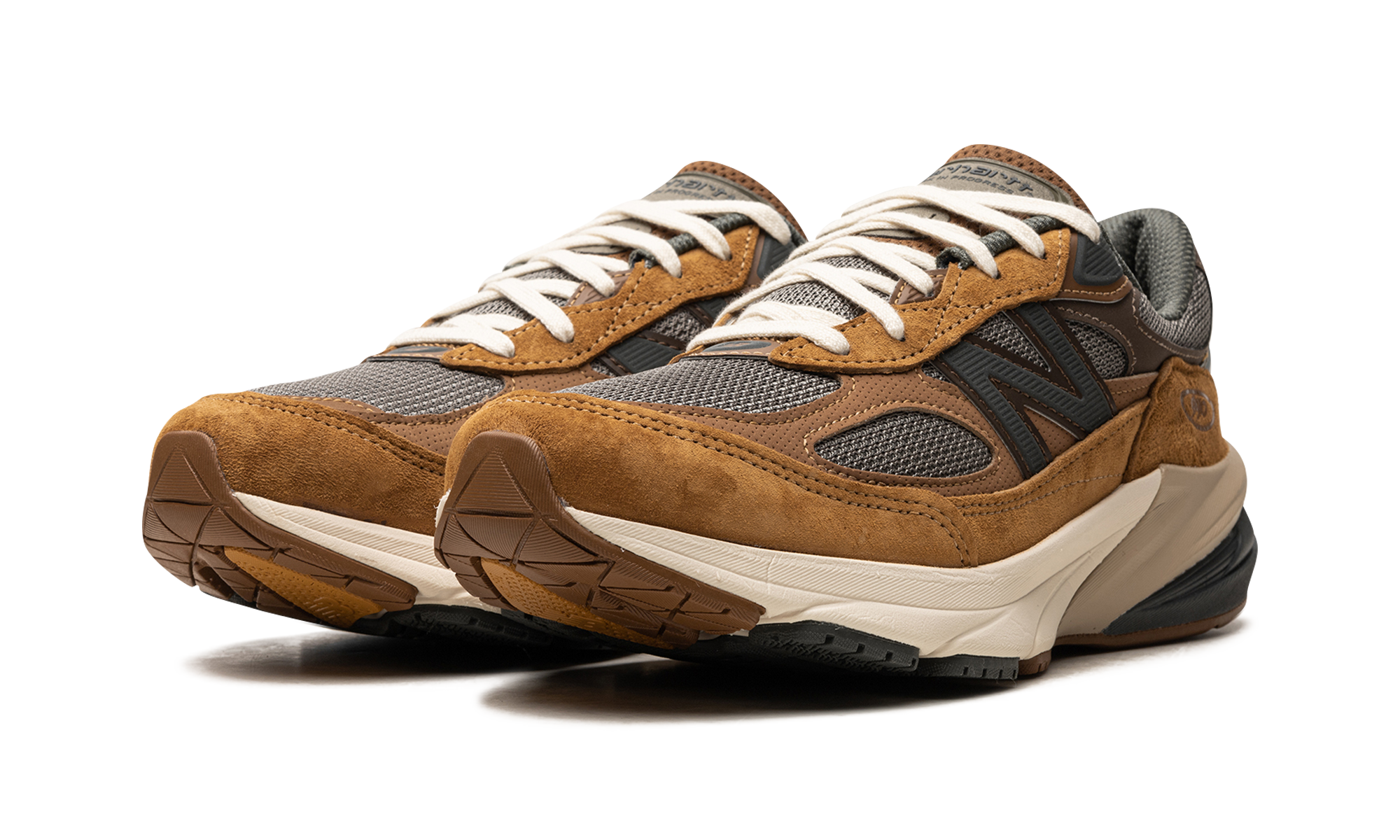 New Balance 990v6 x Carhartt WIP Sculpture Center - Made in USA 3