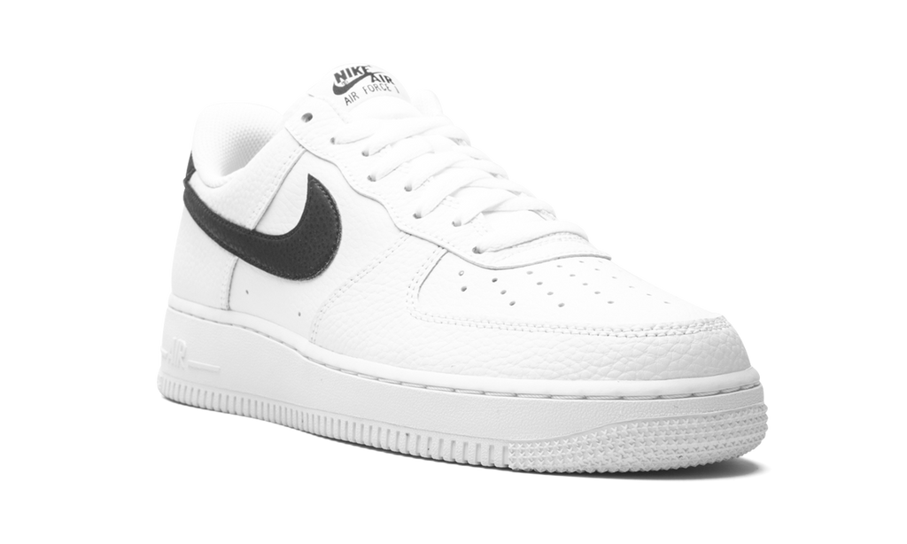 Nike Air Force 1 Low 07 White Black Pebbled Leather 8