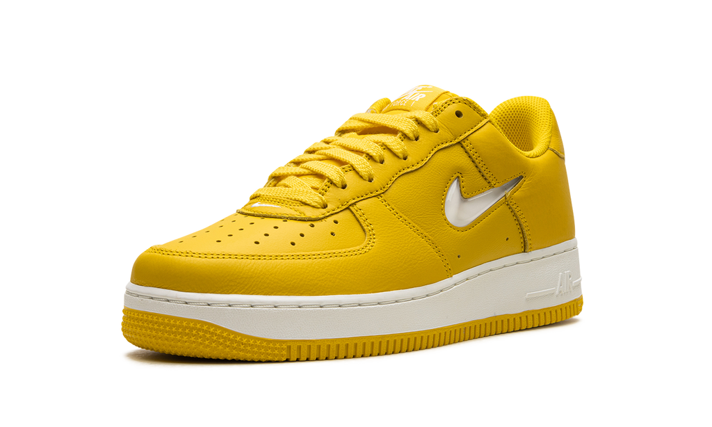Nike Air Force 1 Low Retro Yellow Jewel 5