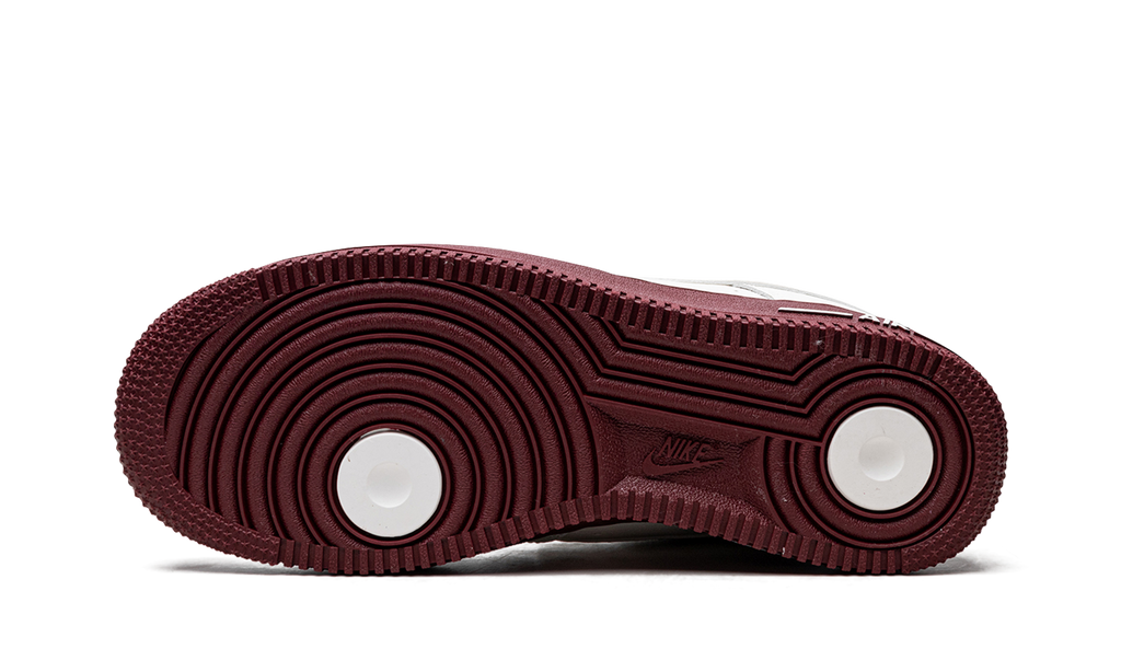 Nike Air Force 1 Low Team Red 6