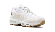Nike Air Max 95 x Levi's Light Orewood 5
