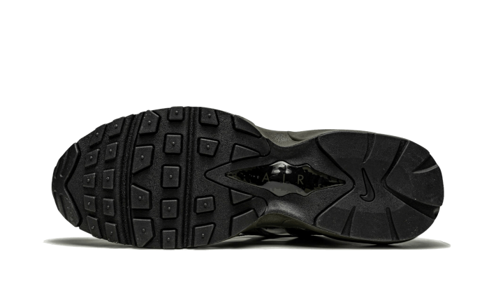 Nike Air Max 96 Dark Army Supreme 8