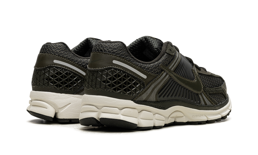 Nike Air Zoom Vomero 5 Sequoia (W) 4