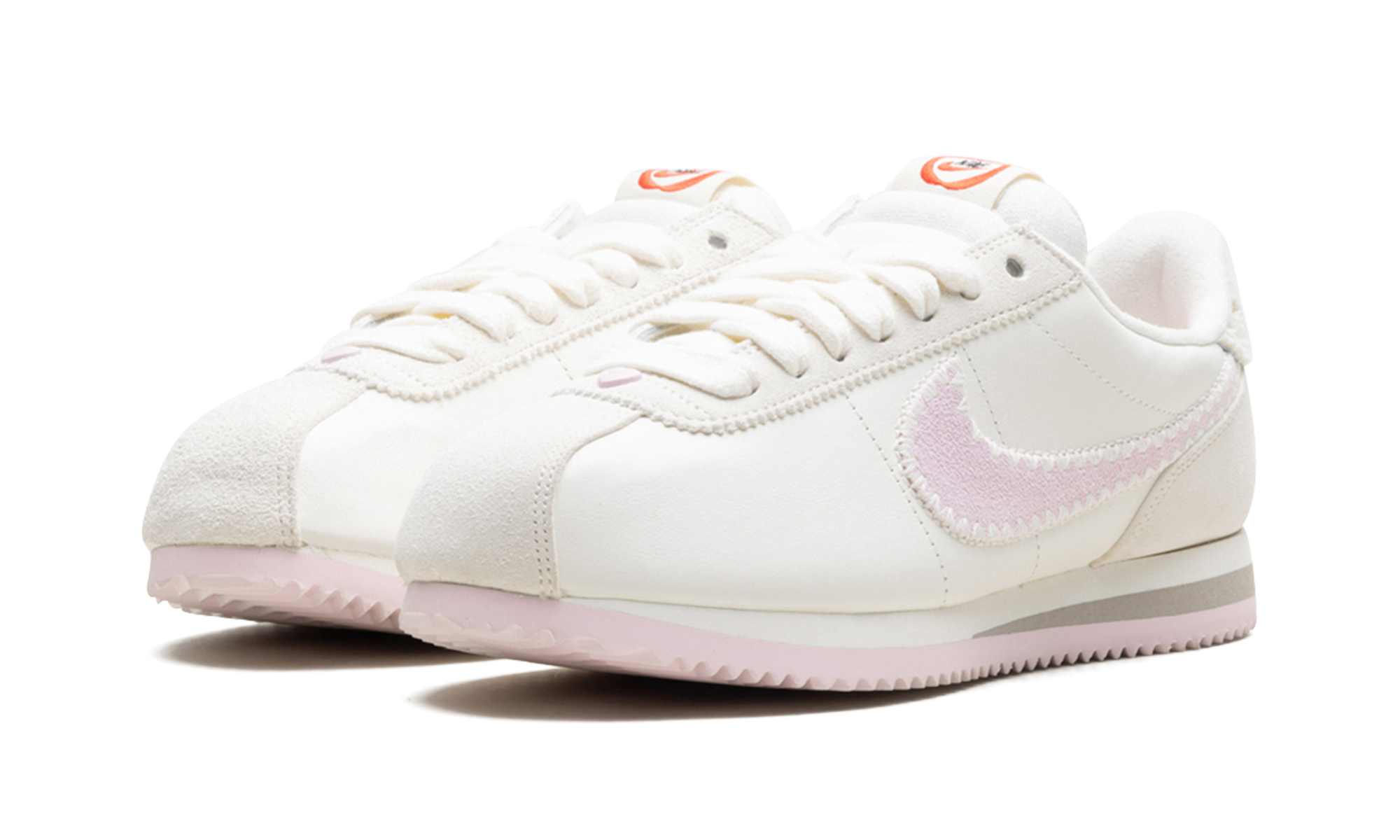 Nike Cortez Valentine's Day (2025) (W) 3