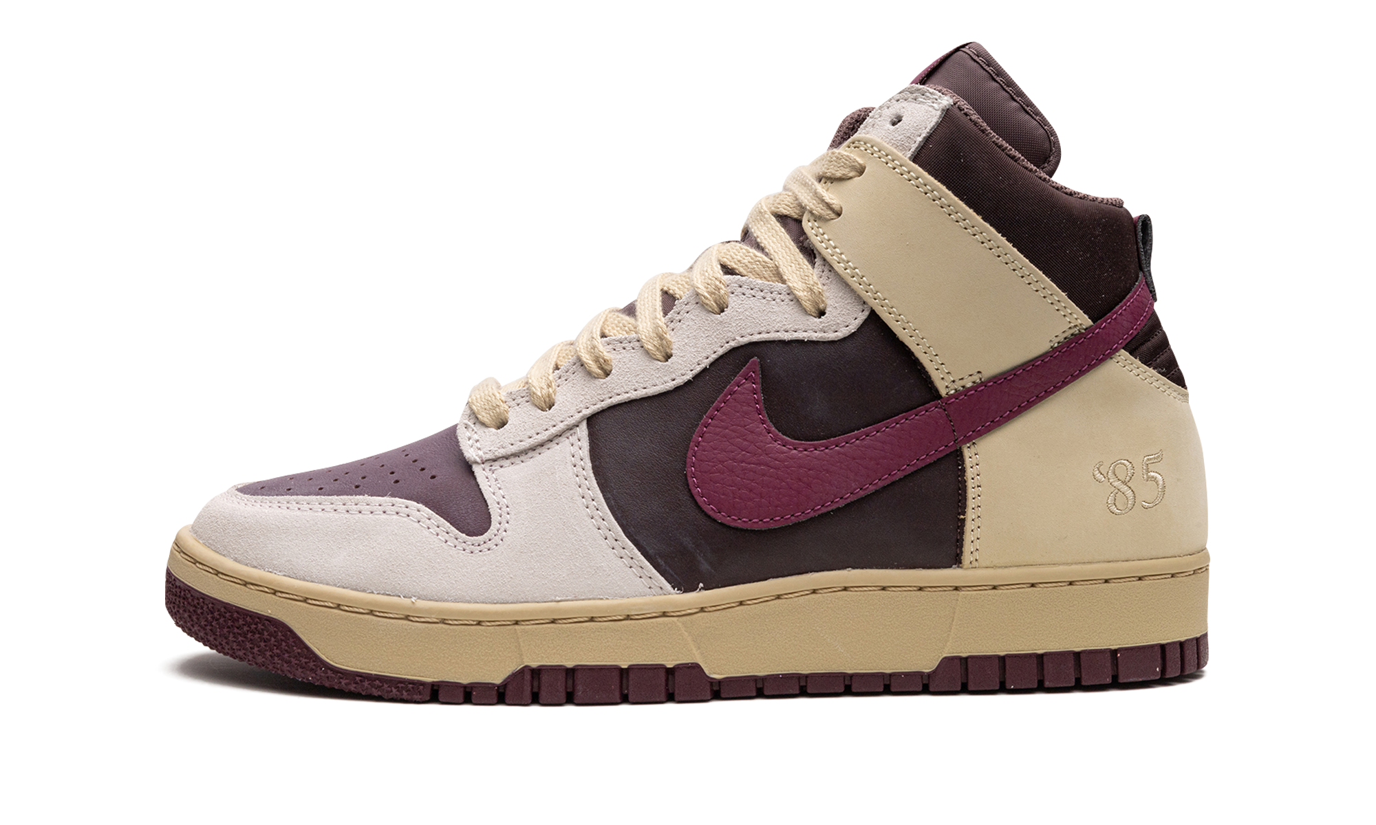Nike Dunk High 1985 Valentine's Day (2023) 1