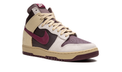Nike Dunk High 1985 Valentine's Day (2023) 2