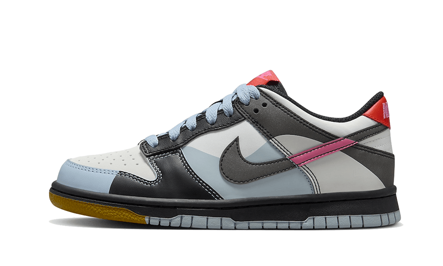 Nike Dunk Low Dance 1