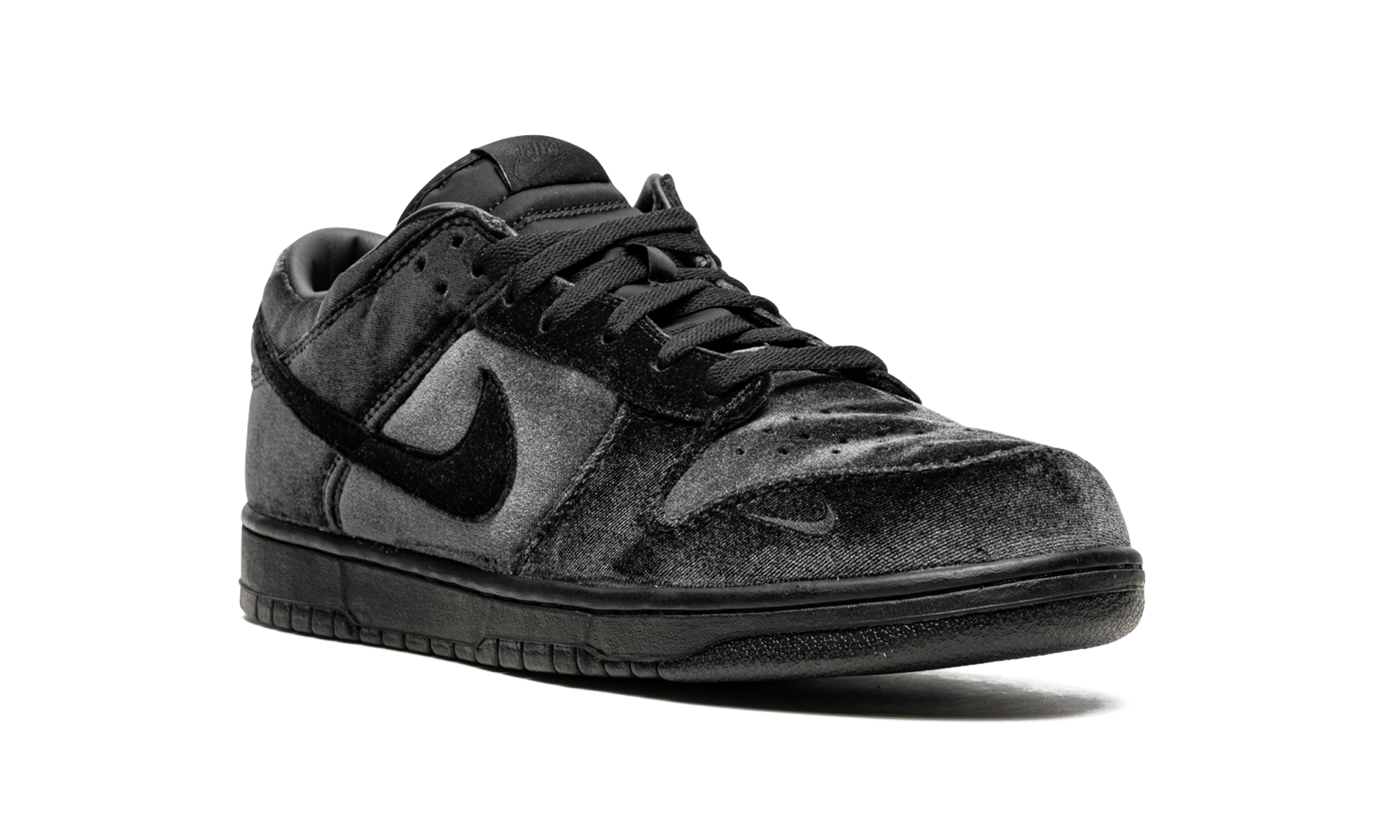 Nike Dunk Low Dover Street Market Triple Black Velvet 8