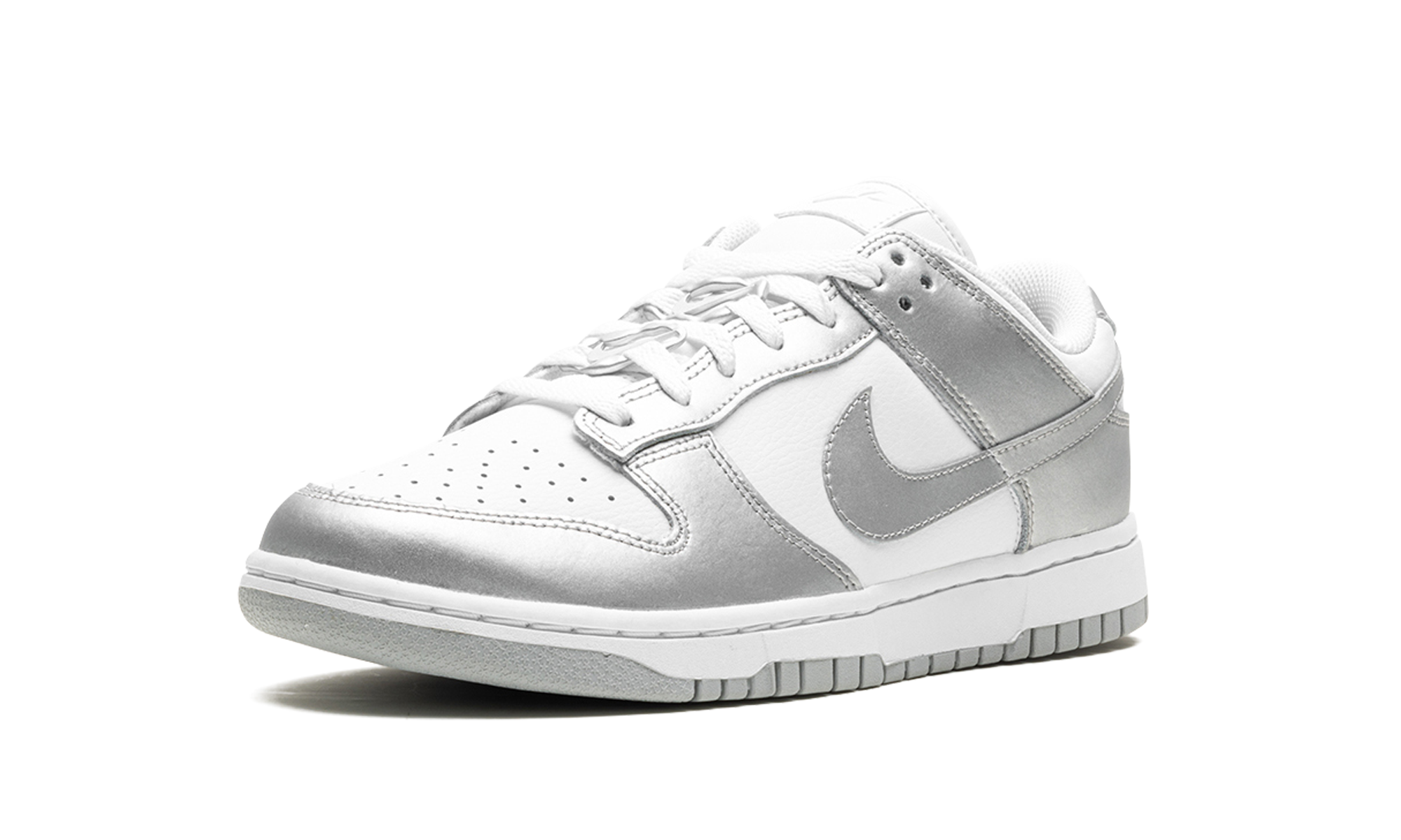 Nike Dunk Low Metallic Silver