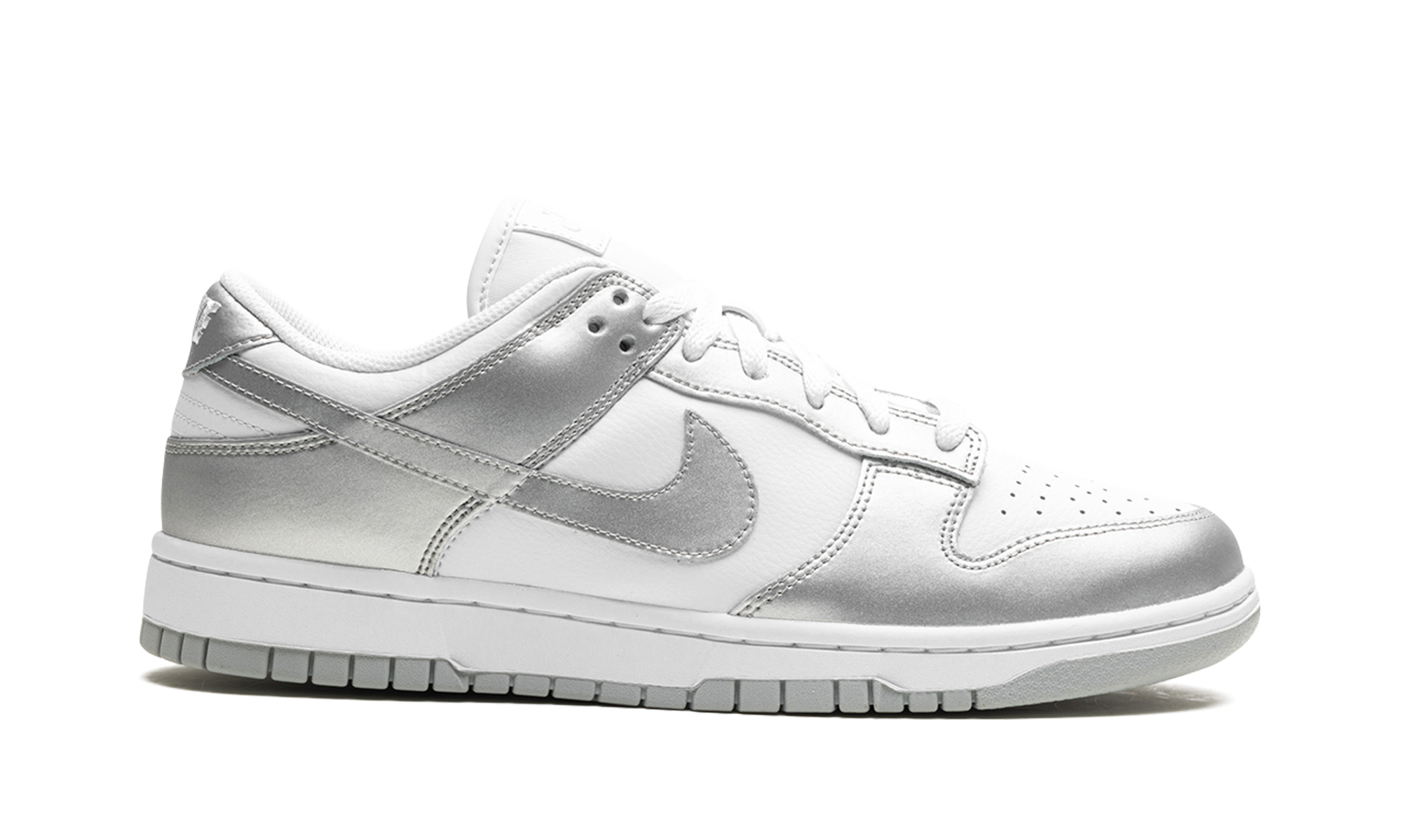 Nike Dunk Low Metallic Silver
