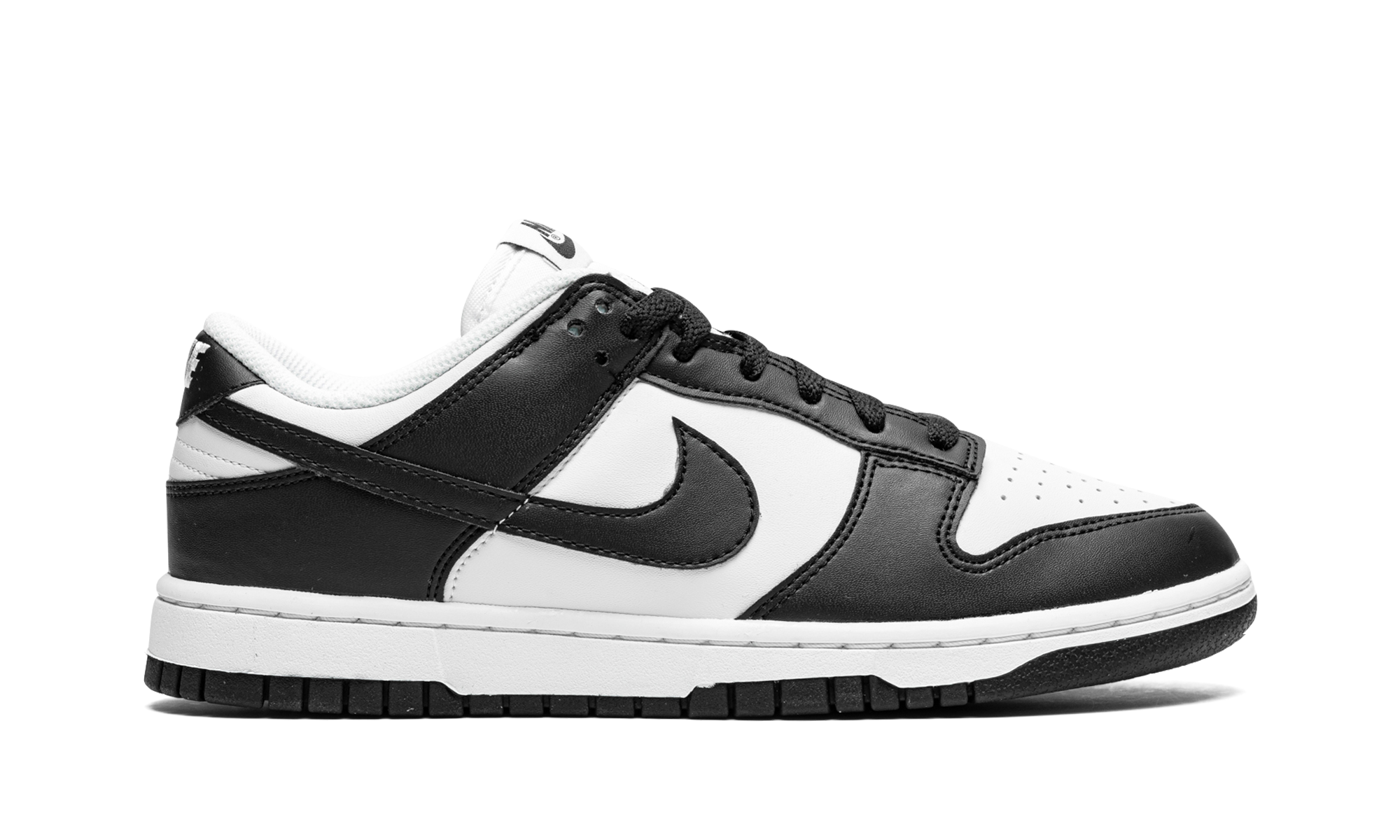 Nike Dunk Low Next Nature Black White