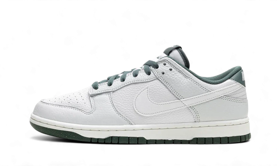 Nike Dunk Low Retro Se Photon Dust Vintage Green 1