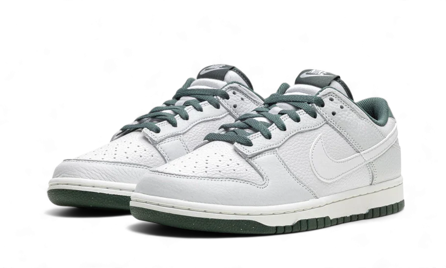 Nike Dunk Low Retro Se Photon Dust Vintage Green 2