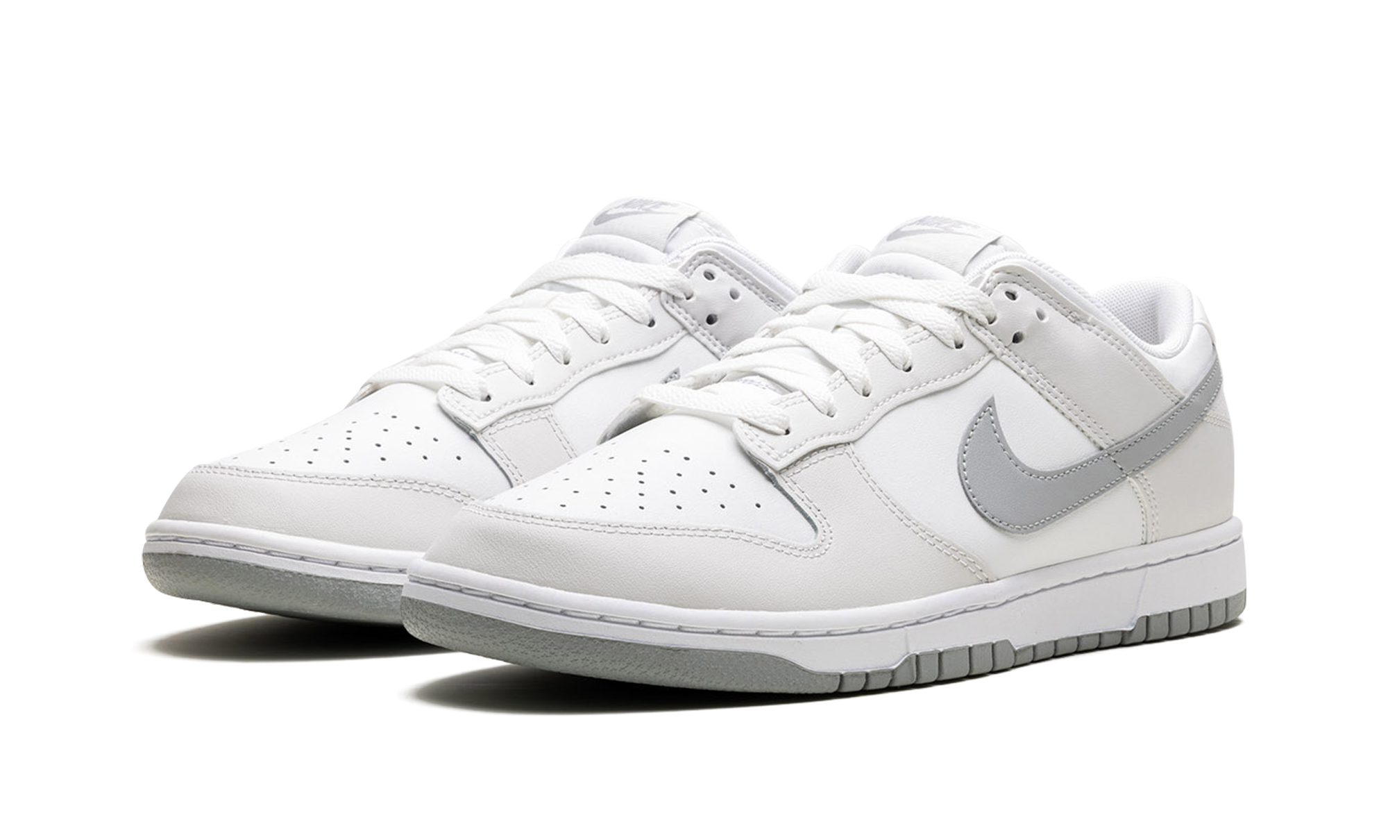 Nike Dunk Low Retro Summit White Light Smoke Grey 3