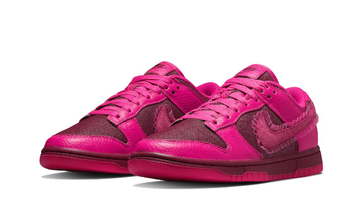 Nike Dunk Low Valentines Day (2022) 5