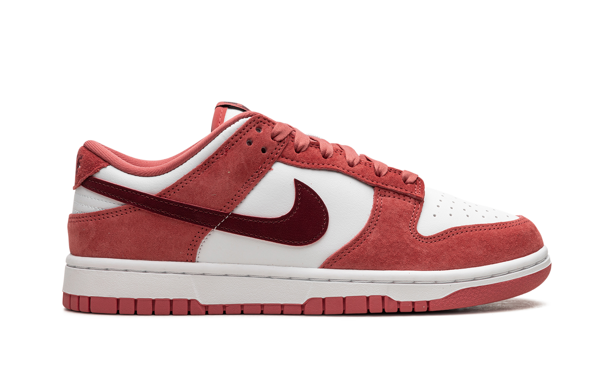 Nike Dunk Low WMNS 'Valentine's Day' (W) 7