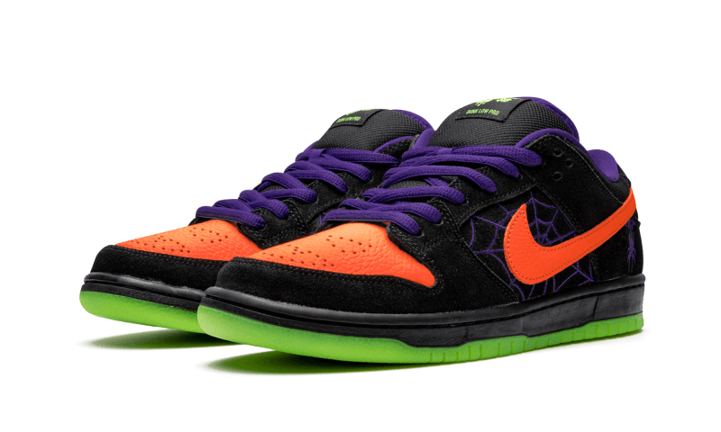 Nike SB Dunk Low "Night of Mischief" 2