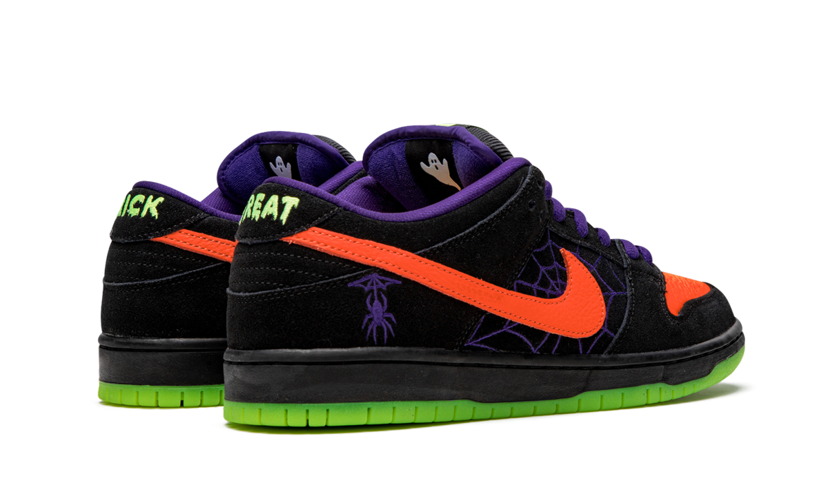 Nike SB Dunk Low "Night of Mischief"