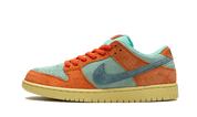 Nike SB Dunk Low Orange Emerald Rise 5