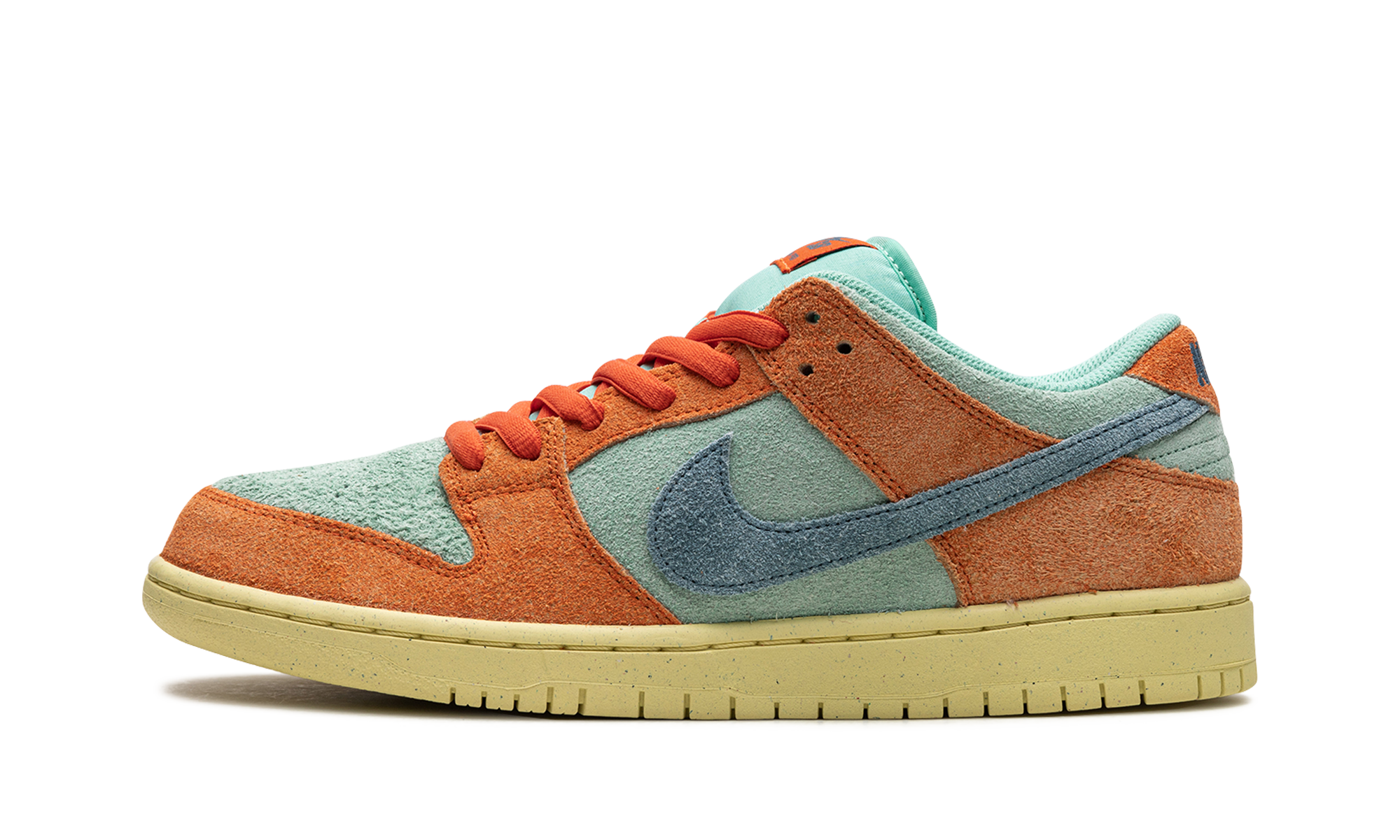 Nike SB Dunk Low Orange Emerald Rise 9