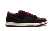 Nike SB Dunk Low 'Riot Skateshop' 7