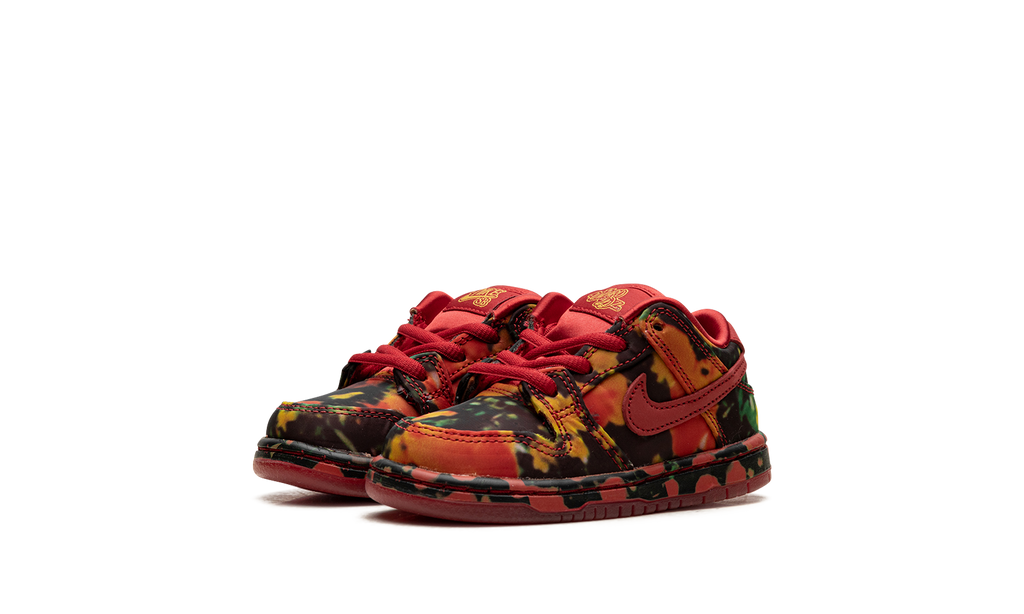 Nike SB Dunk Low 'The Wizard of Oz Poppy Field' (TD) 3