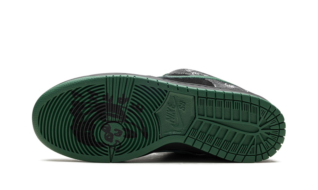 Nike SB Dunk Low 'There Skateboards' 6